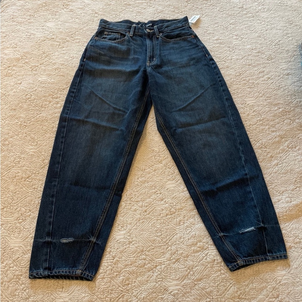 *Damaged* NWT Old Navy Balloon Leg jeans size 6